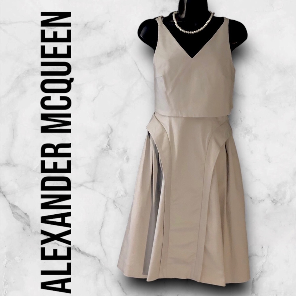 : : ALEXANDER MCQUEEN *RARE UNIQUE* New Short Layered Structured Dress : :